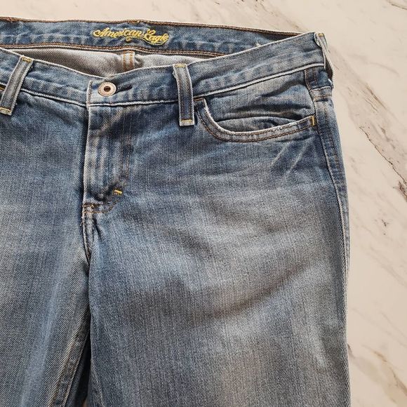 American Eagle Hipster Fit Frayed Look Light Blue Wash Women's  4 Reg - Picture 13 of 15